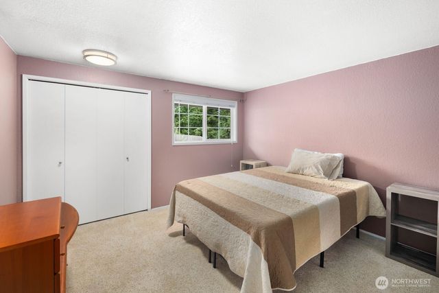 28919 211th Avenue SE, Kent, WA 98042