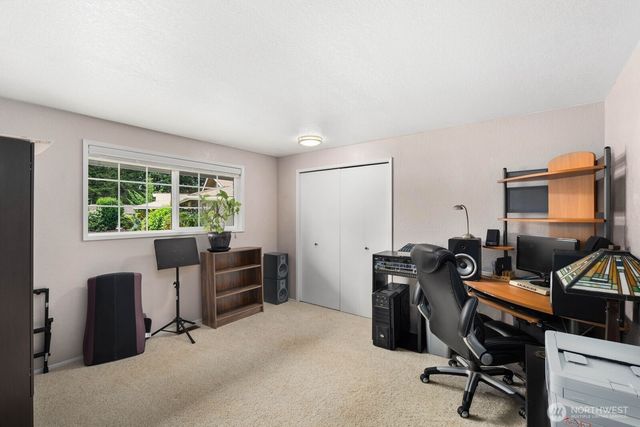 28919 211th Avenue SE, Kent, WA 98042