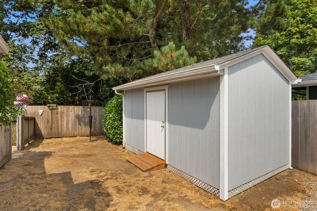 28919 211th Avenue SE, Kent, WA 98042