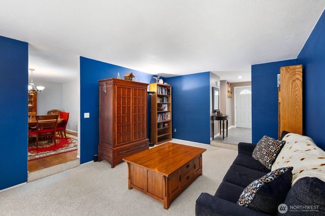 28919 211th Avenue SE, Kent, WA 98042