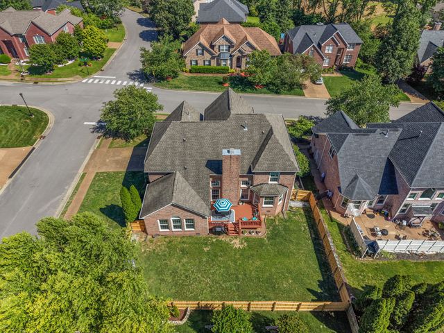 4529 Winfield Dr, Nashville, TN 37211