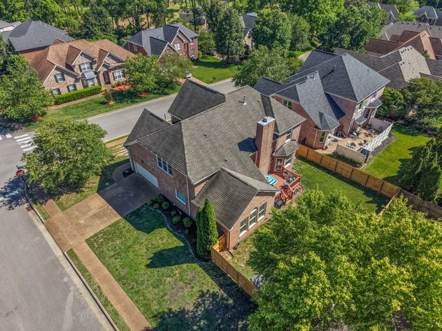 4529 Winfield Dr, Nashville, TN 37211