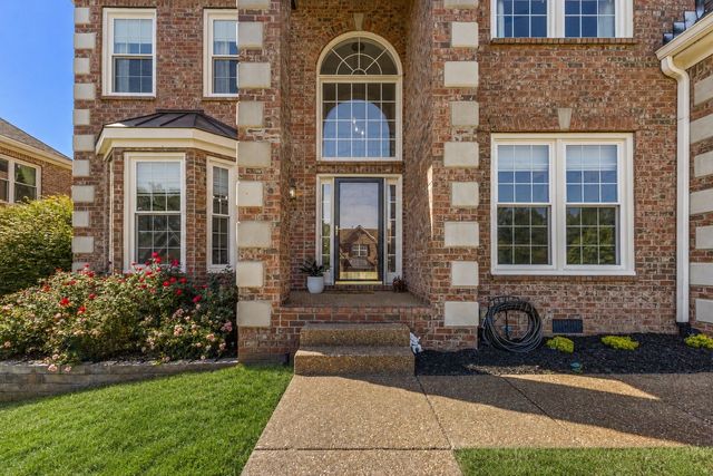 4529 Winfield Dr, Nashville, TN 37211