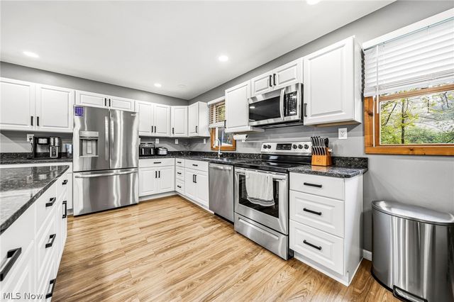 109 Cornelia Drive, Chardon, OH 44024