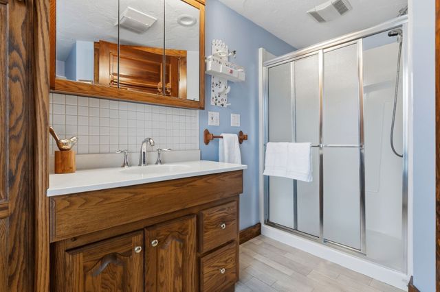 4 Longfellow St, Beverly, MA 01915