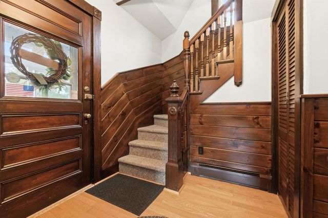4 Longfellow St, Beverly, MA 01915