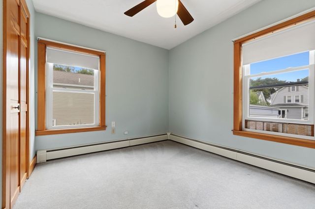 4 Longfellow St, Beverly, MA 01915