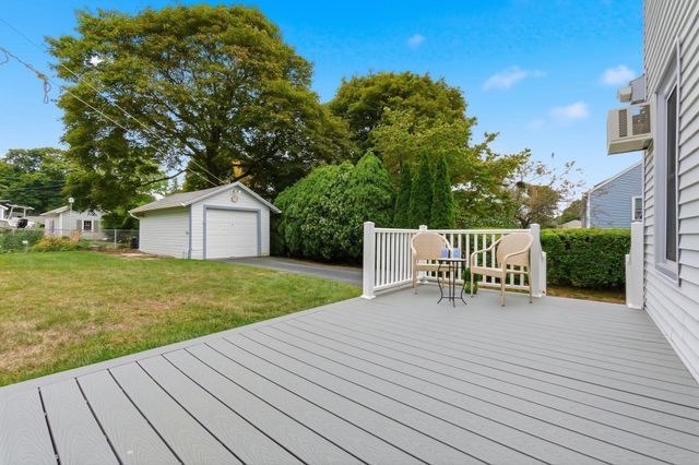 4 Longfellow St, Beverly, MA 01915