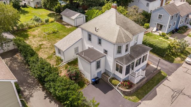 4 Longfellow St, Beverly, MA 01915
