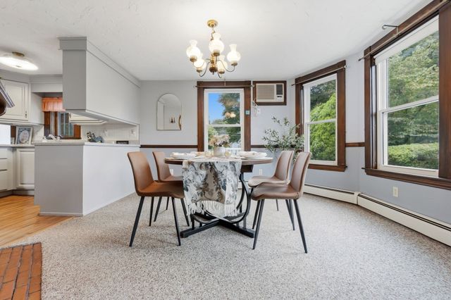 4 Longfellow St, Beverly, MA 01915