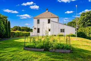 4 Longfellow St, Beverly, MA 01915