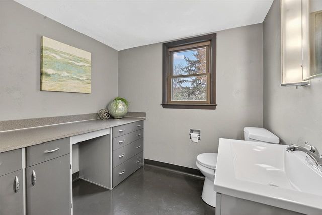 842 MARTIN STREET, Menasha, WI 54952