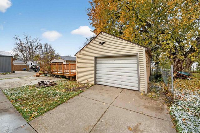 842 MARTIN STREET, Menasha, WI 54952