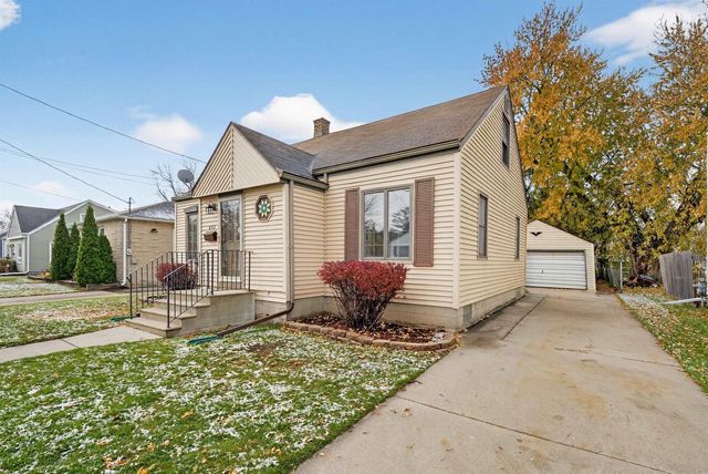 842 MARTIN STREET, Menasha, WI 54952