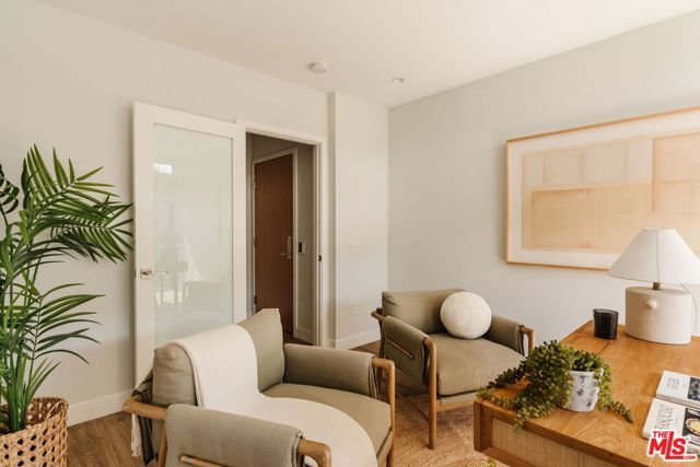 1434 S Sycamore Avenue, Los Angeles, CA 90019
