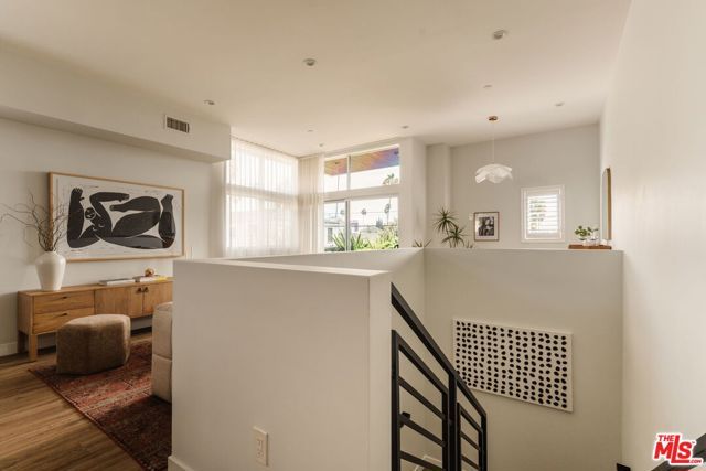 1434 S Sycamore Avenue, Los Angeles, CA 90019