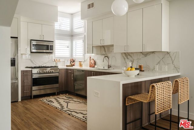 1434 S Sycamore Avenue, Los Angeles, CA 90019