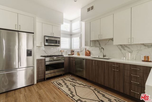 1434 S Sycamore Avenue, Los Angeles, CA 90019