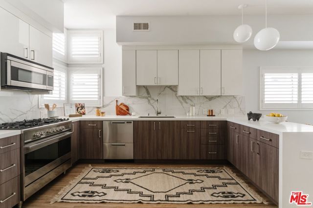 1434 S Sycamore Avenue, Los Angeles, CA 90019