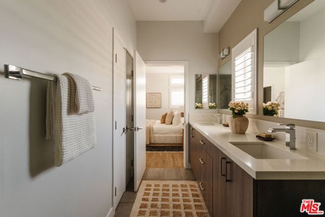 1434 S Sycamore Avenue, Los Angeles, CA 90019