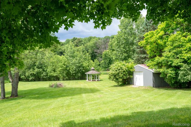 7333 Toma Road, Dexter Township, MI 48130