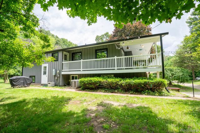7333 Toma Road, Dexter Township, MI 48130
