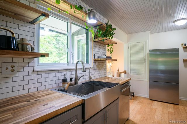 7333 Toma Road, Dexter Township, MI 48130