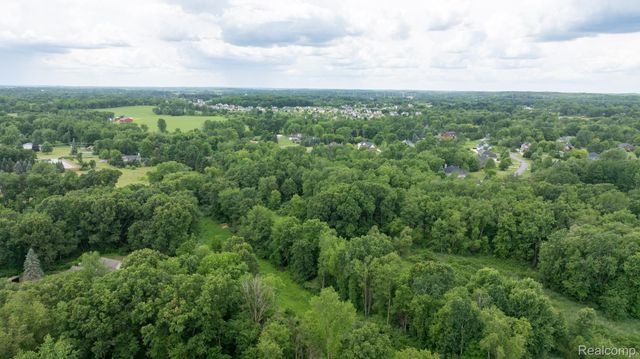 7333 Toma Road, Dexter Township, MI 48130