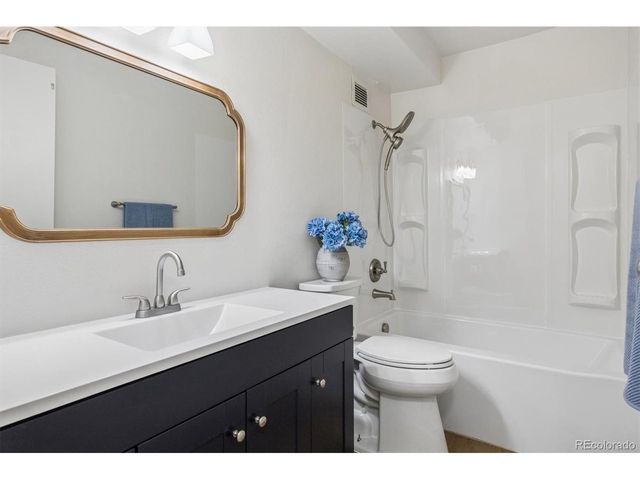 750 S Clinton St SW 1A, Denver, CO 80247