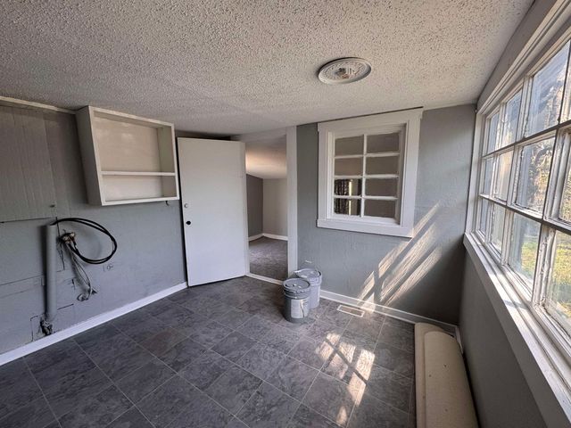 2026 N Arkansas Ave, Wichita, KS 67203