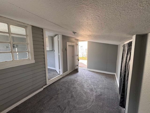 2026 N Arkansas Ave, Wichita, KS 67203