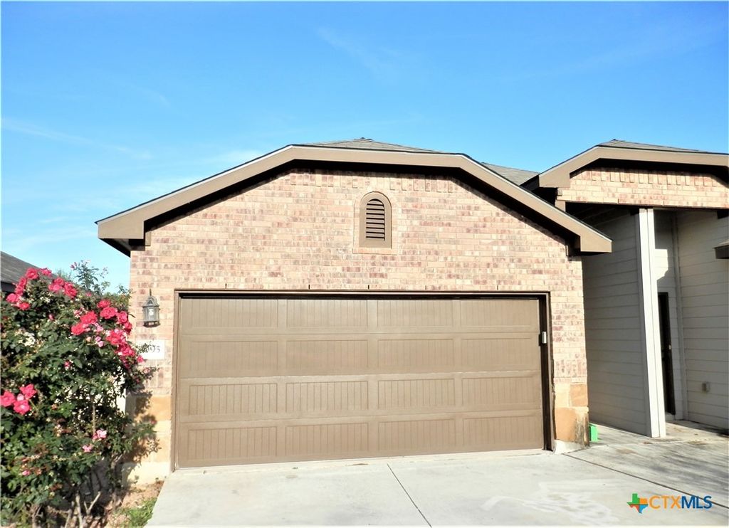 1075 Carolyn Cove, New Braunfels, TX 78130