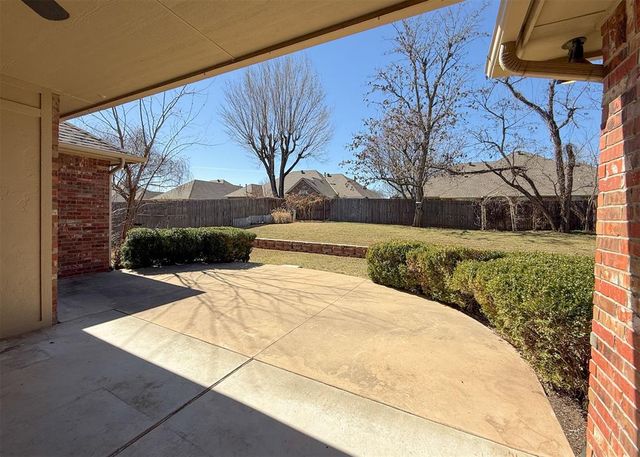 14009 Canterbury Drive, Edmond, OK 73013