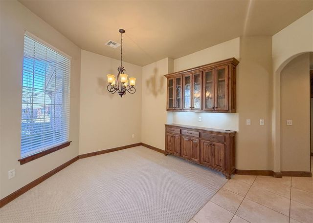 14009 Canterbury Drive, Edmond, OK 73013