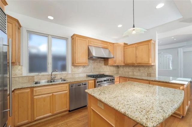 119 Opal, Newport Beach, CA 92662