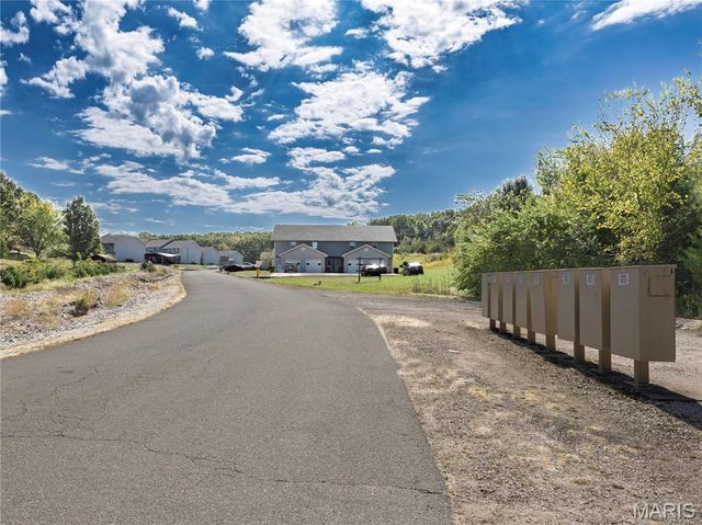 24890 Scenic Drive, Waynesville, MO 65583