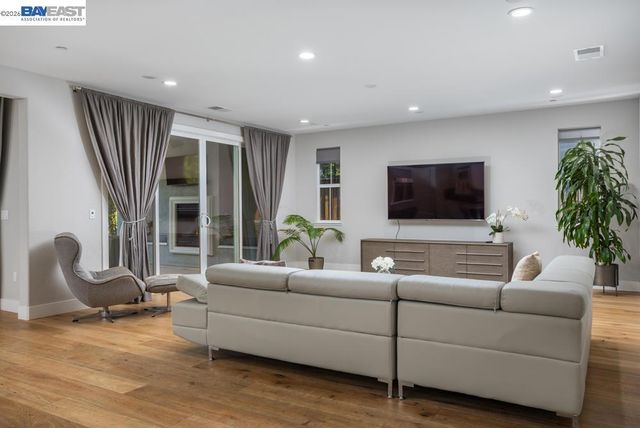 436 436 Wayland Loop, Livermore, CA 94550