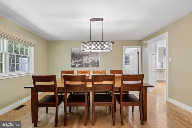 10 E RED OAK DR, Voorhees, NJ 08043