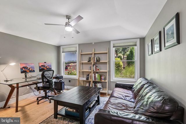 10 E RED OAK DR, Voorhees, NJ 08043