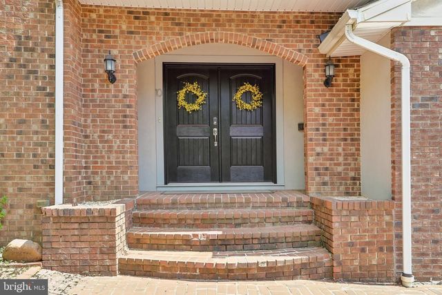 10 E RED OAK DR, Voorhees, NJ 08043