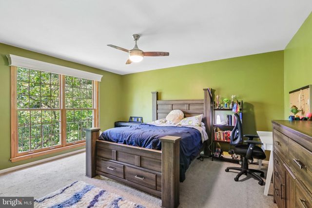 10 E RED OAK DR, Voorhees, NJ 08043