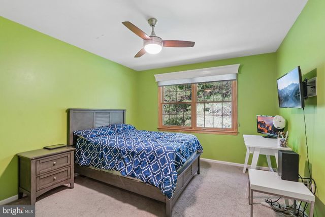 10 E RED OAK DR, Voorhees, NJ 08043