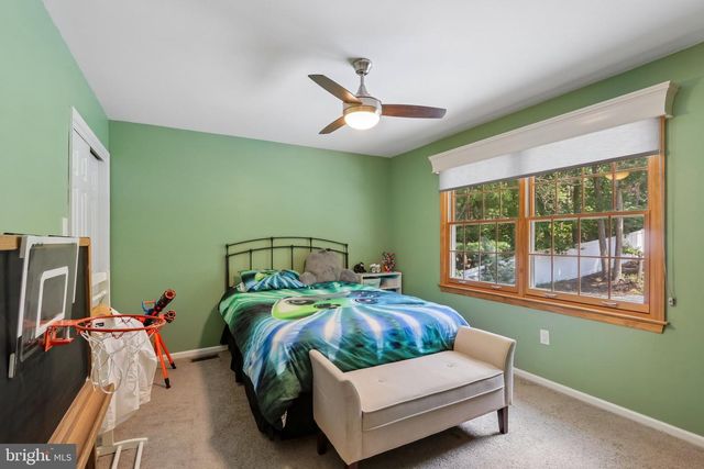 10 E RED OAK DR, Voorhees, NJ 08043