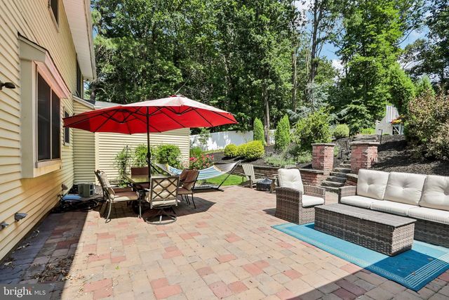 10 E RED OAK DR, Voorhees, NJ 08043