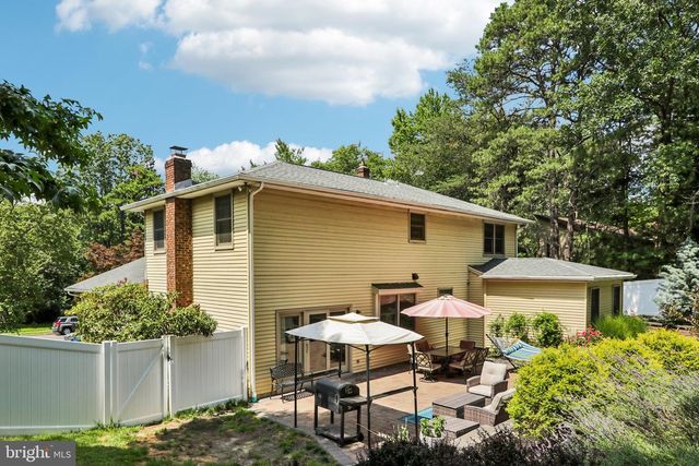 10 E RED OAK DR, Voorhees, NJ 08043