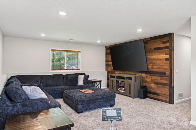 26026 23rd Street W, Zimmerman, MN 55398
