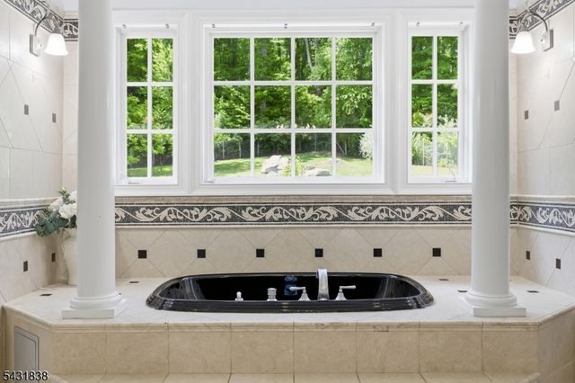 1294 Waterloo Rd, Allamuchy Twp., NJ 07874