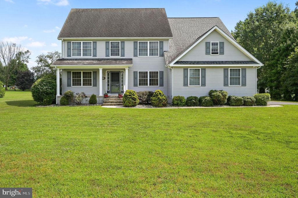 107 CROSBY KNOLL CIR, Dover, DE 19904