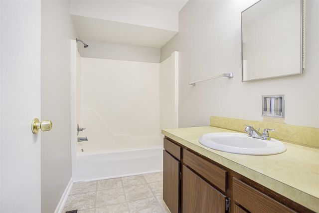 143 Floral Avenue, Plainwell, MI 49080