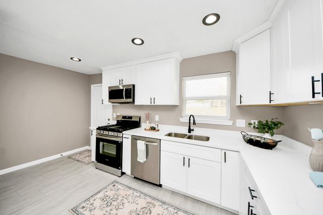 5639 Westover Street, Houston, TX 77033